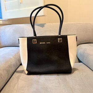 Michael Kors Selma Medium Color-Block Saffiano Leather Satchel - Black & White